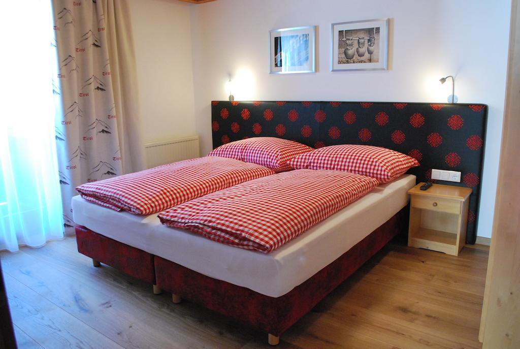 Hotel Gastehaus Einodberg Mittersill Habitación foto
